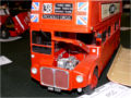 Plastikowy model londyńskiego autobusu Routemaster - fotografia nr 4.