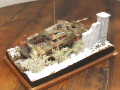 Diorama z plastikowym modelem niemieckiego kołowego pojazdu pancernego z drugiej wojny światowej Sd.Kfz. 234/4, wyposażonego w działo przeciwpancerne 7,5 cm PaK 40 - zdjęcie nr 4