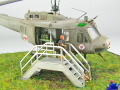 Plastikowy model helikoptera Bell UH-1V sklejony w skali 1:72 na podstawie zdjęć zrobionych w National Vietnam War Museum w Orlando na Florydzie w USA - foto nr 10